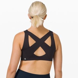 Lululemon Enlite Sports Bra Zip Front
High Support